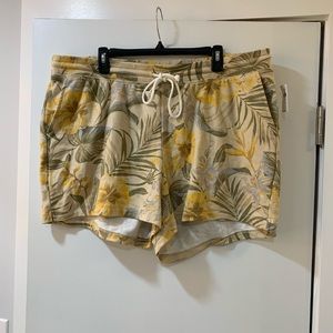 NWT OLD NAVY FLORAL SWEATSHORTS XXL